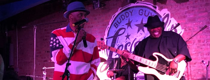 Buddy Guy's Legends is one of Lugares favoritos de Marcos.
