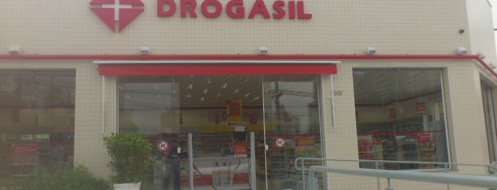 Drogasil is one of สถานที่ที่ Thais ถูกใจ.