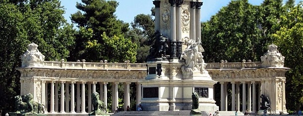 Parque del Retiro is one of Madrid Capital 01.