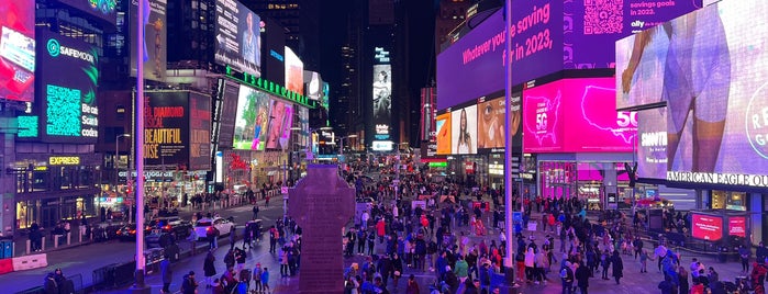 Father Duffy Square is one of Vacaciones 2018.