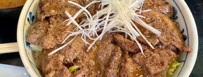 Tsukiji Donburi Ichiba is one of The 15 Best Places for Tuna in Tokyo.