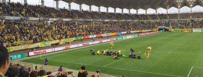 Fukuda Denshi Arena is one of football.