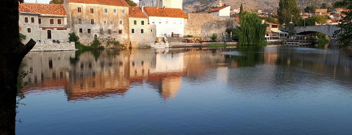 Trebišnjica is one of Lieux qui ont plu à Mirna.