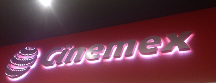 Cinemex is one of Lugares favoritos de Juan.