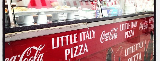 Little Italy Pizza is one of Lugares favoritos de Mike.