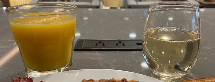 Plaza Premium Lounge (International) is one of Priority Pass Lounges (NA).