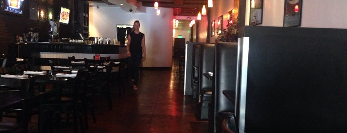 Mint Downtown Thai is one of Lugares favoritos de Mayer.