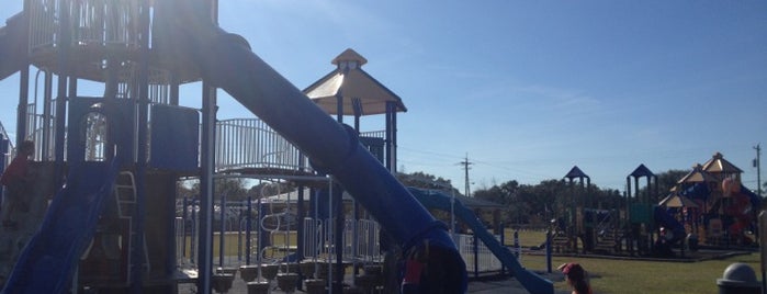 Quarles Playground is one of Lugares favoritos de Christopher.