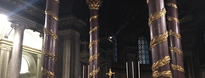 Basilica di Santa Maria Maggiore is one of Lieux qui ont plu à Nikitos.