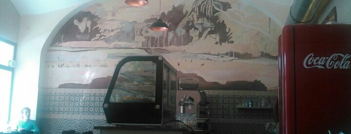 Kolektiv cafe is one of Lugares guardados de Anthony.