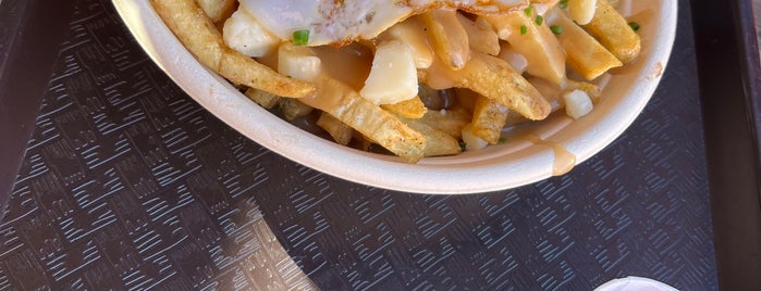 Duckfat Frites Shack is one of Locais salvos de Whit.