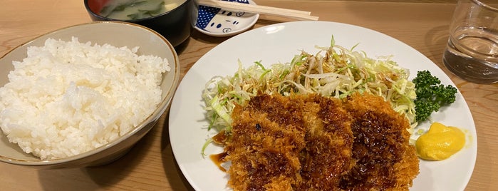 とんかつ仙成屋 is one of 洋食屋さん.