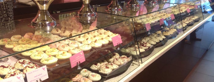 The Hummingbird Bakery is one of Dessert & Tea.