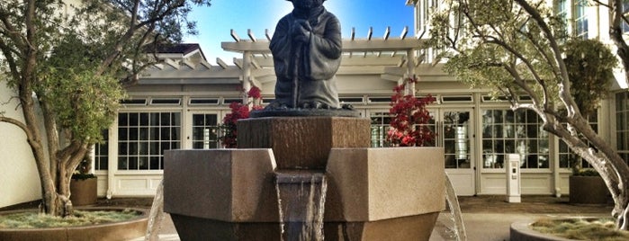 Yoda Fountain is one of San Francisco Dos.