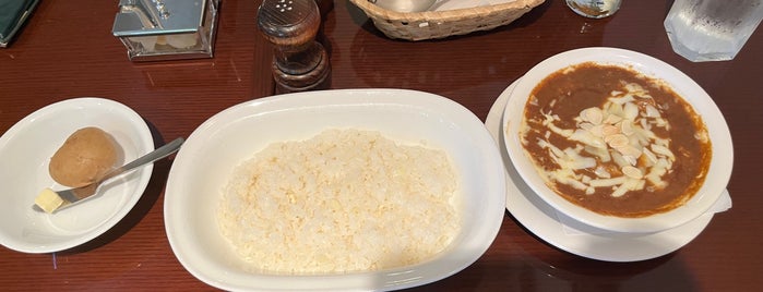 ラ・ファミーユ is one of 食事.