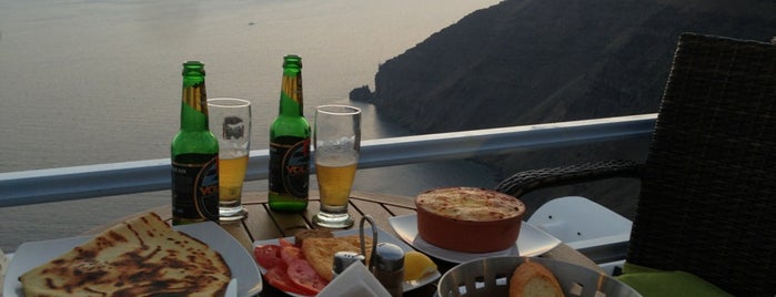 Sunsets Cafe is one of Yunan Adaları.