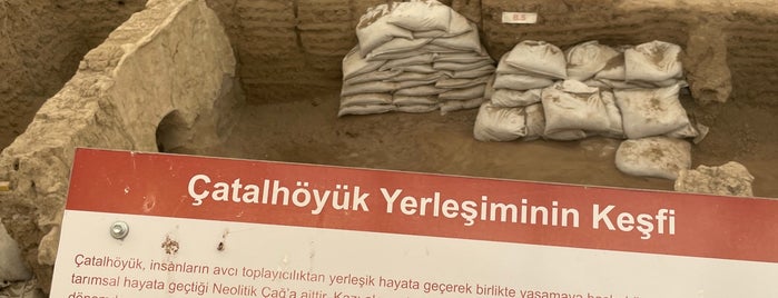 Çatalhöyük is one of Tempat yang Disukai Esra.