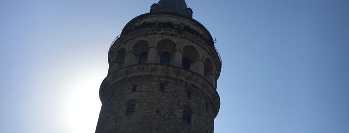 Menara Galata is one of Tempat yang Disukai Esra.