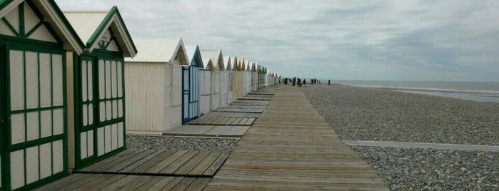 Les Planches de Cayeux is one of Aさんのお気に入りスポット.