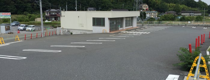 ローソン こども動物自然公園前店 is one of ローソン.