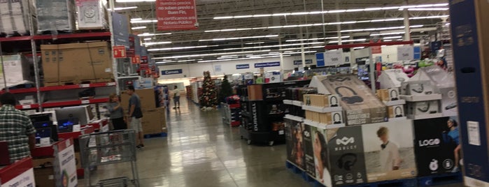 Sam's Club is one of Sitios.