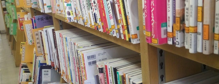 荒川区立 尾久図書館 is one of Noさんのお気に入りスポット.