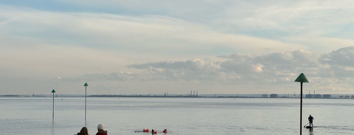 Chalkwell Beach is one of Southend.