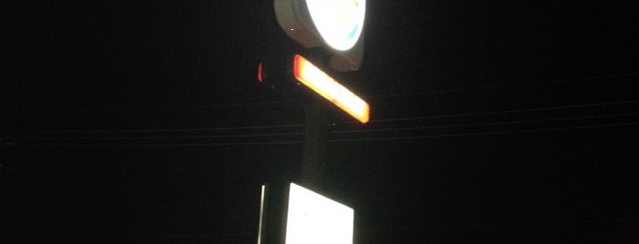 Burger King is one of สถานที่ที่ Kat ถูกใจ.