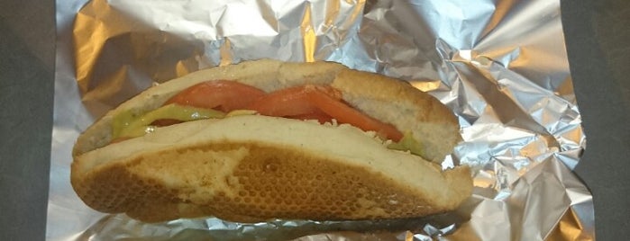 Johnie Hot Dog is one of Chris Snack's places.