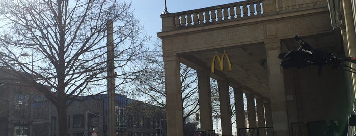 McDonald's is one of Restaurants/Cafe´s mit WLAN.