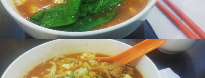 Yong Kee Istimewa Soup Seafood is one of Batam B.