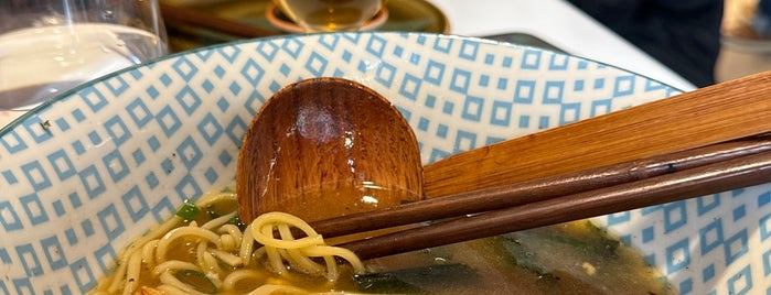 UDON is one of Asiatico/meji/arabe/extranj.