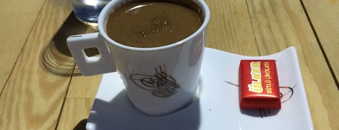 Yelken Cafe Meydan is one of Tempat yang Disukai Halil G..