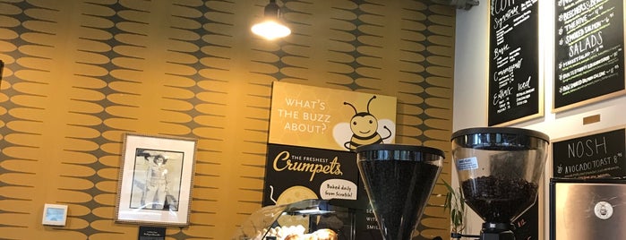 Queen Bee Cafe is one of Lugares favoritos de Cusp25.