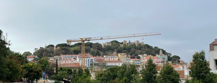 Jardim da Cerca da Graça is one of Florian'ın Kaydettiği Mekanlar.