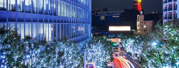 けやき坂 is one of 東京タワーの撮影スポット.
