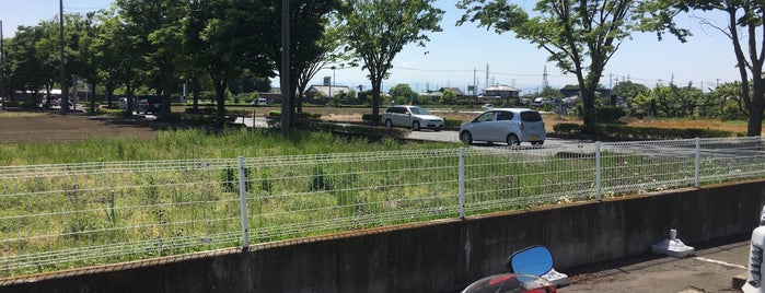 セーブオン 新田中江田店 is one of セーブオン.