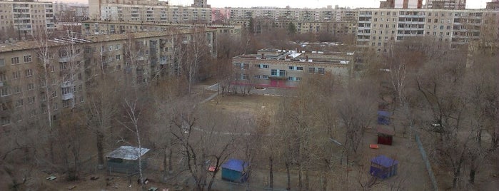 Западный is one of Lieux qui ont plu à Тетя.