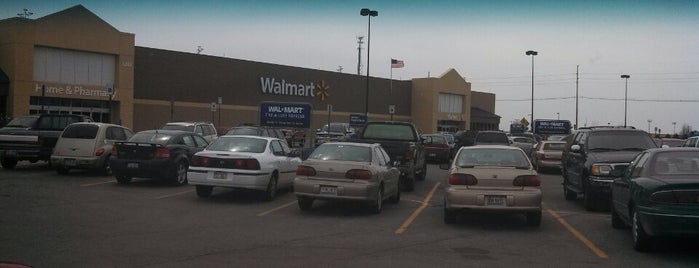 Walmart Supercenter is one of Lugares favoritos de Rick.