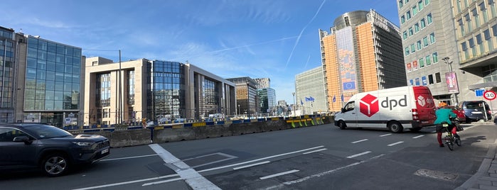 Rond-point Robert Schuman-rondpunt is one of Brüssel.
