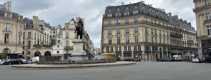 Place des Victoires is one of Paris sightseeing.