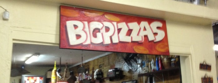 Big Pizzas is one of Locais curtidos por Dani.