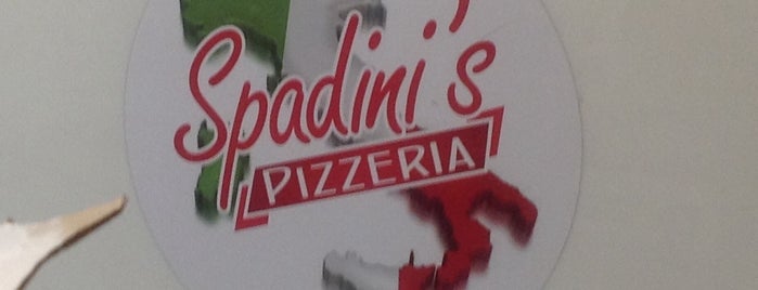 Spadini's Mizner Pizzeria is one of สถานที่ที่ Carl ถูกใจ.