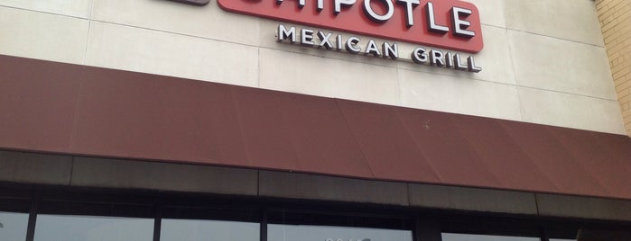 Chipotle Mexican Grill is one of Nette's Places of Comfort.
