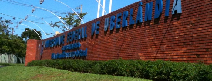 UFU - Universidade Federal de Uberlândia is one of Lieux qui ont plu à Lorena.