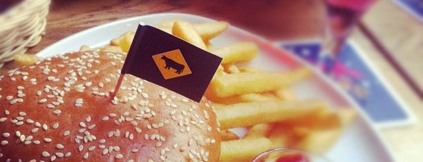 Crossfield's Australian Pub is one of Burger gibt's nicht nur bei McDonald's.