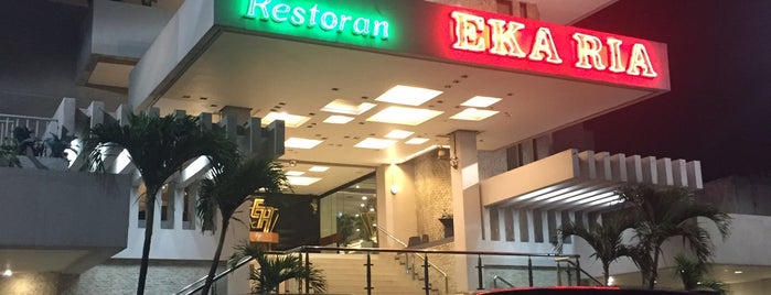 Eka Ria Restaurant is one of Tempat yang Disukai Hendra.