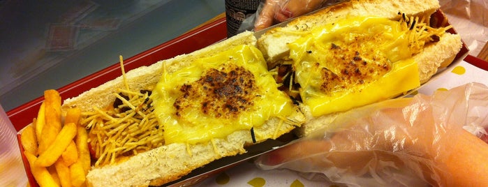 Vic's Hot Dog Gourmet is one of Bar e Restaurante a serem conhecidos.