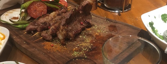 Biftek Kasap & Steakhouse is one of Onur'un Beğendiği Mekanlar.