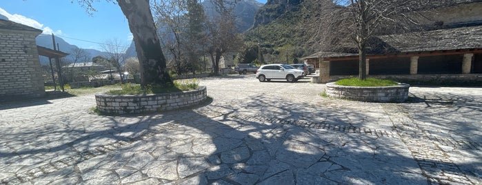 Vikos is one of Ζαγορι.